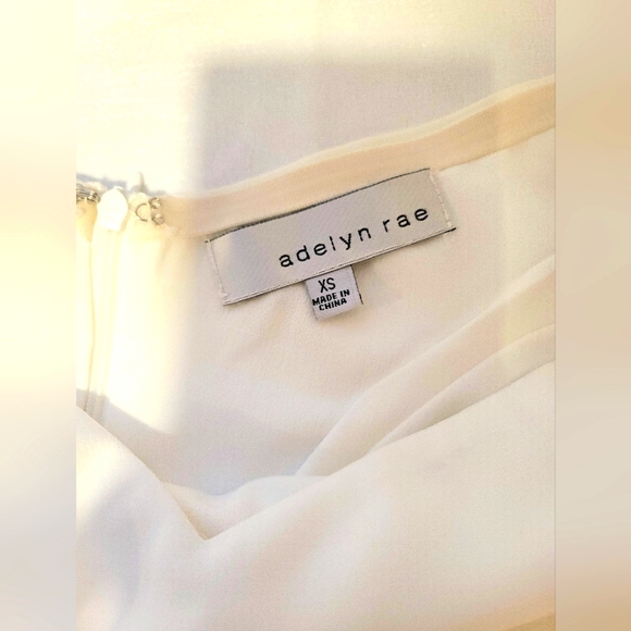 Adelyn Rae Size XS Off Shoulder Layered Sheath Dress Ivory Women - Picture 4 of 6